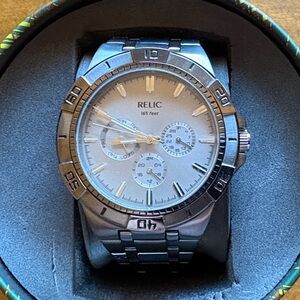 Relic Silver Tone Mens watch with date and day
